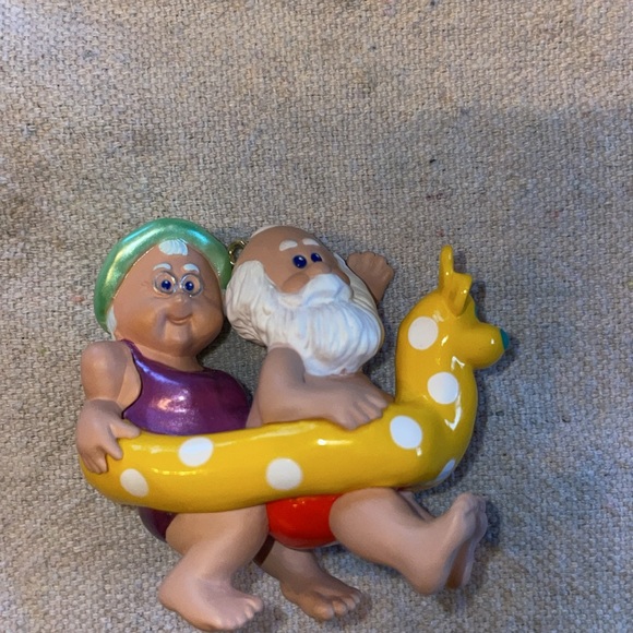 The Clauses on Vacation -1998. Collectors Series.Keepsake Ornament - Picture 3 of 6